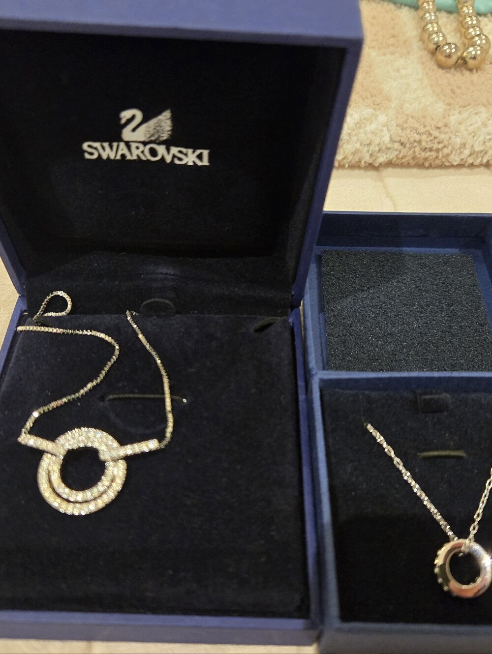 2 Swarovski Silver Tone Delicate Link Necklaces Available. You Get 2 Brand New